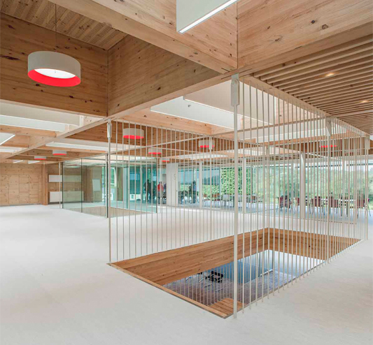 How to turn a corporate headquarters into a true made-to-measure solution that represents the client's identity?