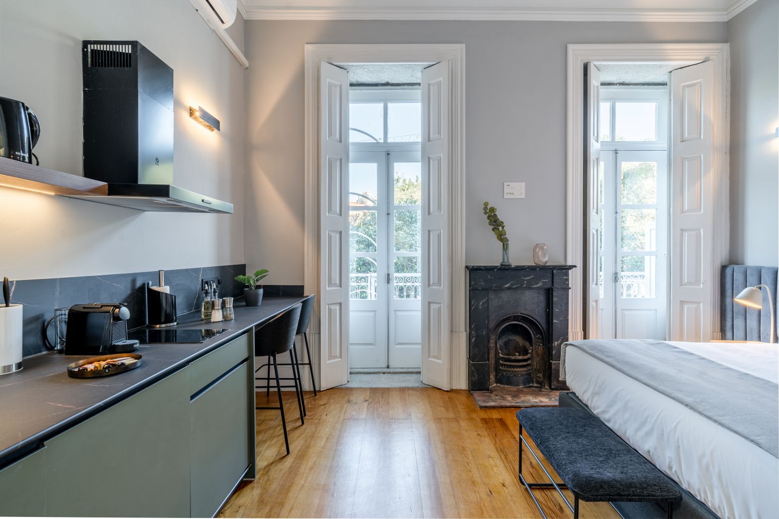 LimeHome Porto Rua Dom Manuel met Fintop Xtrim werkbladen